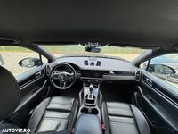 Second-hand Porsche Cayenne 340 CP (250 kW) 2020 Negru SUV