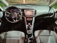 Second-hand Opel Zafira Tourer 120 CP (88 kW) 2017 Maro Monovolum