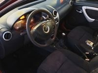 Second-hand Dacia Sandero 55 CP (40 kW) 2008 Rosu Hatchback