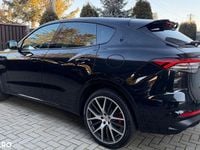 Second-hand Maserati Levante 430 CP (316 kW) 2021 Culoarenegru SUV