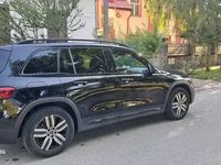 Second-hand Mercedes EQB300 176 kW (240 CP) 2022 Negru SUV
