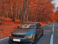 Second-hand VW Jetta Comfortline 105 CP (77 kW) 2012 Culoaregri Berlinǎ