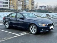 Second-hand BMW 320 163 CP (119 kW) 2012 Albastru Berlinǎ