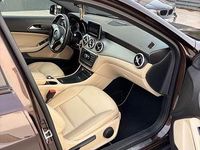 Second-hand Mercedes GLA220 170 CP (125 kW) 2015 Culoaremaro SUV