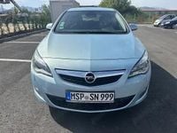 Second-hand Opel Astra Design Edition 125 CP (91 kW) 2010 Albastru Hatchback