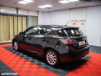 second-hand Lexus CT200h 