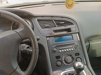 Second-hand Peugeot 5008 82 CP (60 kW) 2011 Monovolum