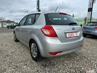 Second-hand Kia Ceed 90 CP (66 kW) 2011 Gri Hatchback
