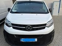 Second-hand Opel Vivaro 122 CP (89 kW) 2021 Culoarealb Monovolum
