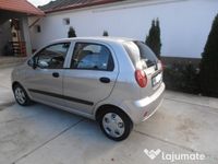 Second-hand Chevrolet Spark 50 CP (36 kW) 2008 Argintiu metalizat Hatchback