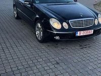 Second-hand Mercedes E320 2005 Berlinǎ