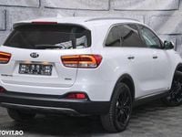 Second-hand Kia Sorento Platinum Edition 200 CP (147 kW) 2017 Culoarealb SUV