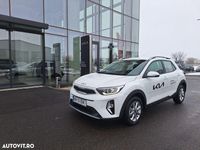 Nouă Kia Stonic 100 CP (73 kW) 2025 Culoarealb SUV