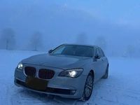 Second-hand BMW 740L 306 CP (225 kW) 2010 Berlinǎ