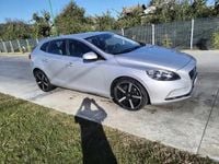 Second-hand Volvo V40 190 CP (139 kW) 2015