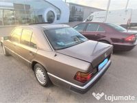 second-hand Mercedes E250 W124 - D istoric