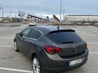 Second-hand Opel Astra 125 CP (91 kW) 2012 Culoaregri Hatchback