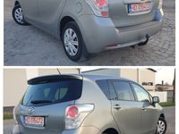 second-hand Toyota Verso 2012 2.0 D 126 cp 7 locuri clima navi camera