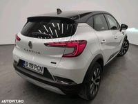 Second-hand Renault Captur 160 CP (117 kW) 2023 Culoarealb SUV