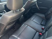 Second-hand BMW 123 Sport Line 204 CP (150 kW) 2011 Culoareargint Hatchback