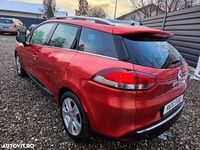Second-hand Renault Clio GrandTour Intens 90 CP (66 kW) 2014 Culoarerosu Break