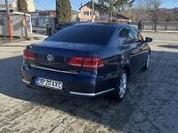 Second-hand VW Passat 140 CP (102 kW) 2013 Albastru Berlinǎ