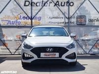Second-hand Hyundai i30 Comfort 110 CP (80 kW) 2021 Culoarealb Hatchback