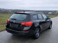 Second-hand Opel Astra 110 CP (80 kW) 2011 Berlinǎ