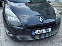 Second-hand Renault Grand Scénic III Dynamique 130 CP (95 kW) 2011 Culoaregri Monovolum