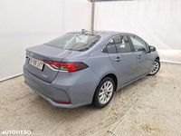 Second-hand Toyota Corolla 122 CP (89 kW) 2021 Culoarealbastru Berlinǎ