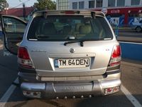 Second-hand Kia Sorento 140 CP (102 kW) 2003 Argintiu SUV