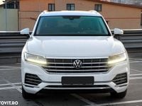 Second-hand VW Touareg Elegance 231 CP (169 kW) 2022 Culoarealb SUV