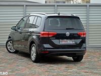 Second-hand VW Touran Comfortline 115 CP (84 kW) 2021 Culoarenegru Monovolum
