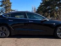 Second-hand Tesla Model 3 211 kW (287 CP) 2020 Culoarenegru Berlinǎ
