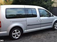 Second-hand VW Caddy Maxi Trendline 102 CP (75 kW) 2011 Culoareargint Monovolum