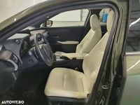 Second-hand Lexus UX 300e 150 kW (204 CP) 2022 Culoareverde SUV