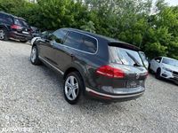 Second-hand VW Touareg Exclusive 262 CP (192 kW) 2017 Maro SUV