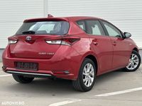 second-hand Toyota Auris Hybrid 