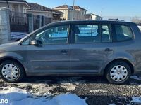 Second-hand VW Touran Trendline 105 CP (77 kW) 2012 Culoareargint Monovolum