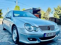 Second-hand Mercedes 220 115 CP (84 kW) 2005 Coupe