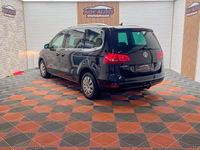 Second-hand VW Sharan 140 CP (102 kW) 2011 Negru Monovolum