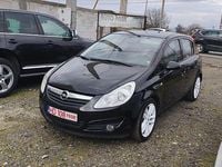 Second-hand Opel Corsa Cosmo 90 CP (66 kW) 2011 Culoarenegru Hatchback