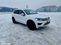 Second-hand VW Touareg Exclusive 262 CP (192 kW) 2015 Culoarealb SUV