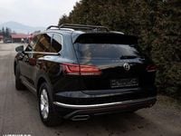 Second-hand VW Touareg Style 231 CP (169 kW) 2019 Culoarenegru SUV
