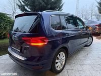 Second-hand VW Touran Highline 150 CP (110 kW) 2017 Culoarealbastru Monovolum