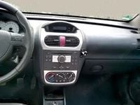 Second-hand Opel Corsa 44 CP (32 kW) 2005 Albastru Hatchback