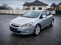 Second-hand Opel Astra 110 CP (80 kW) 2010 Berlinǎ