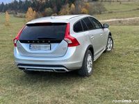 Second-hand Volvo V60 CC 150 CP (110 kW) 2018 Gri Break