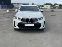 Second-hand BMW X6 M Sport 381 CP (280 kW) 2024 Mineral white metallic metalizat SUV