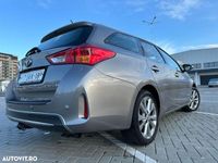 second-hand Toyota Auris Hybrid 